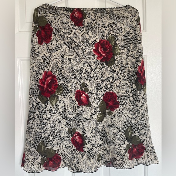 Beautiful flowy vintage skirt - size medium petite - Picture 1 of 7